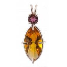 Siberian Gold Quartz Infinite Eye™ with Round Cut Rhodolite Garnet